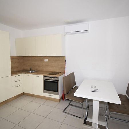 Stars Palace - Apartments And Rooms Йезера Екстериор снимка