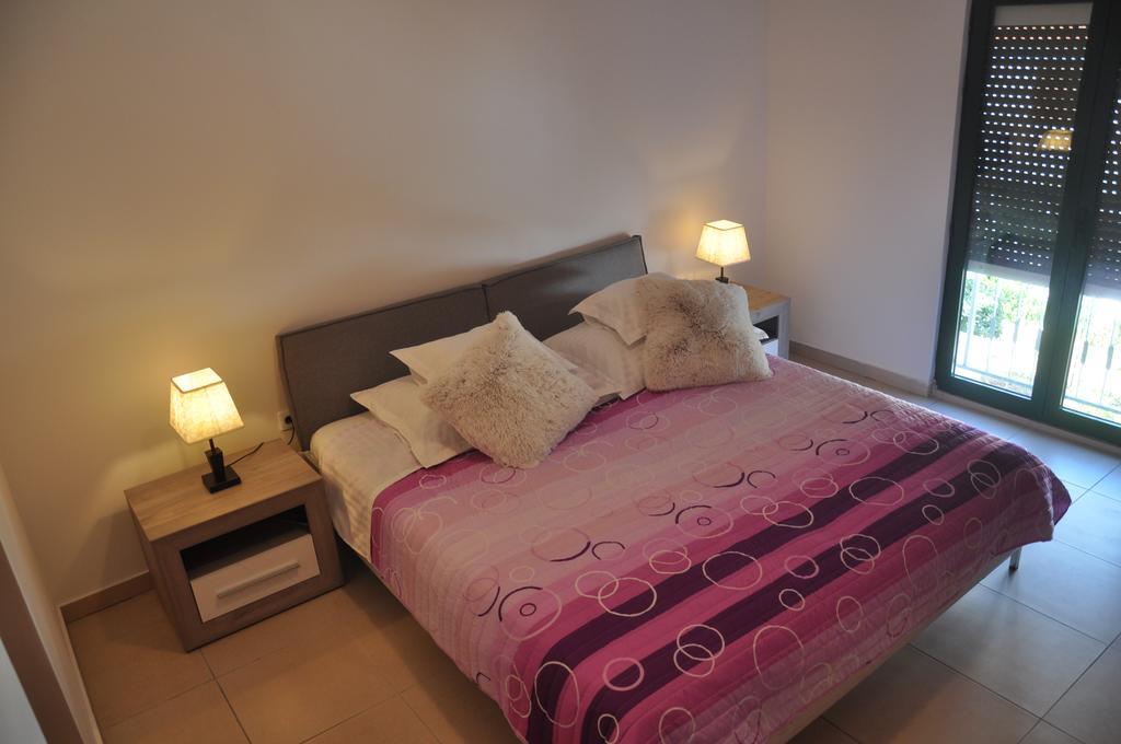 Stars Palace - Apartments And Rooms Йезера Екстериор снимка