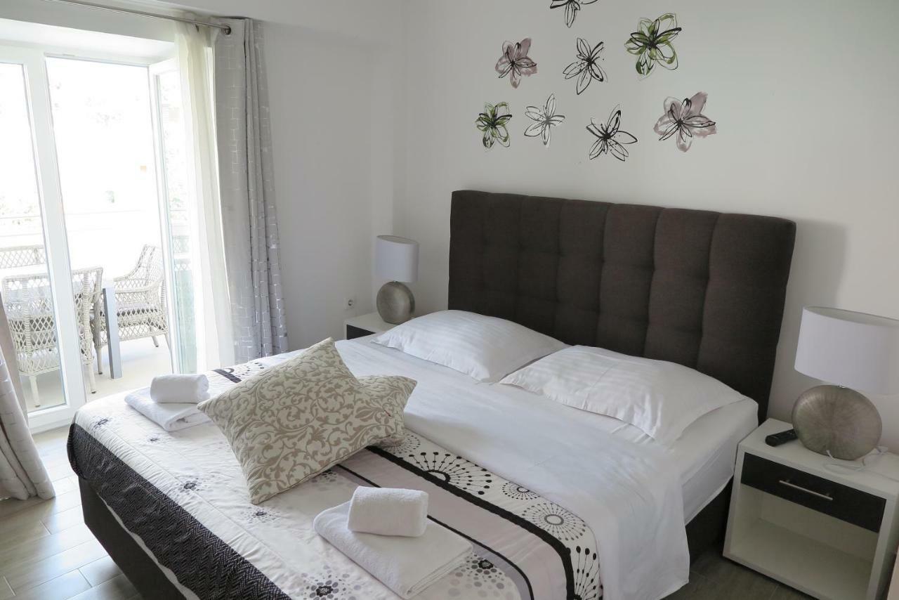 Stars Palace - Apartments And Rooms Йезера Екстериор снимка